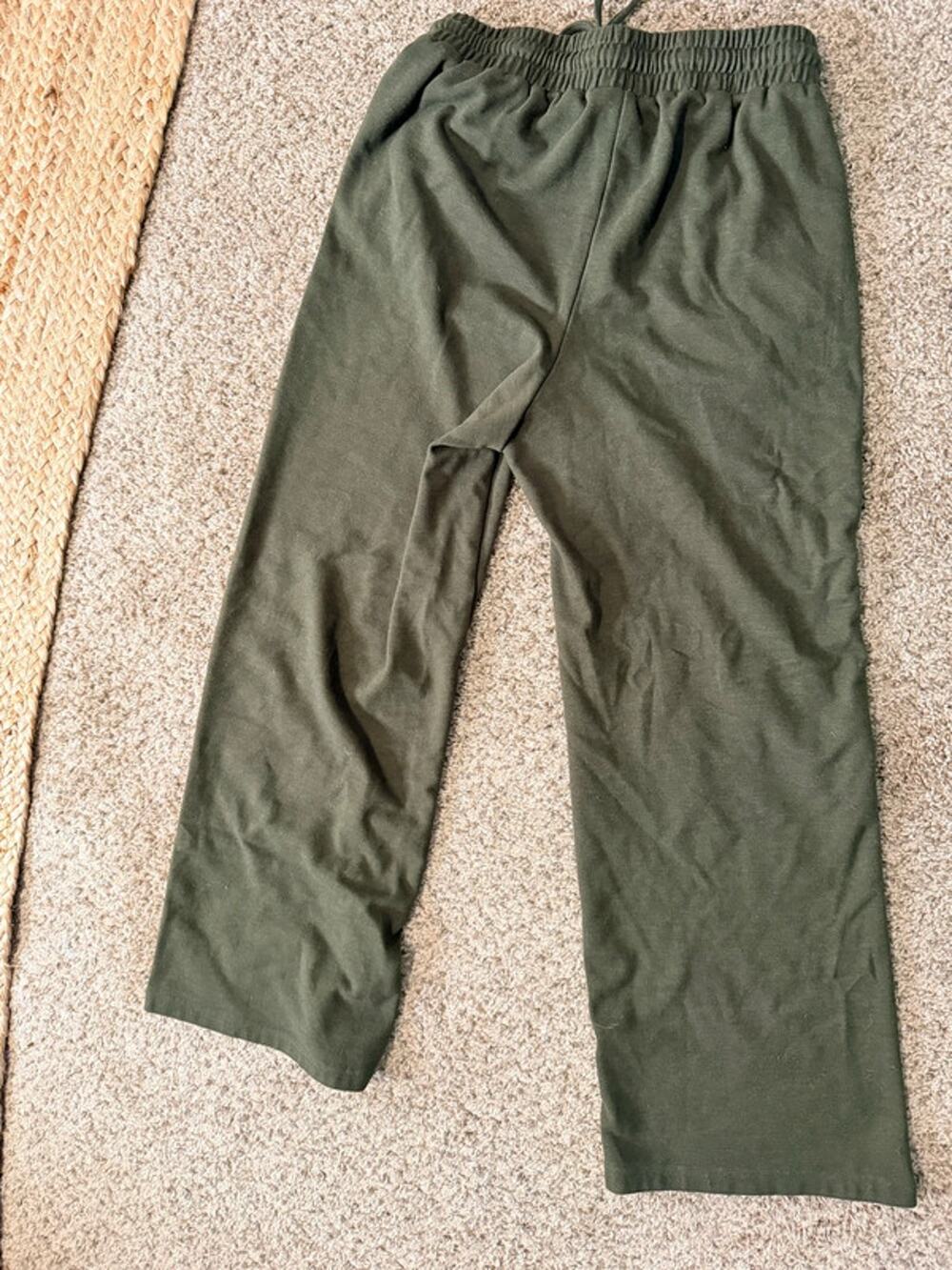 Mellow day green wide leg sweatpants S 3305